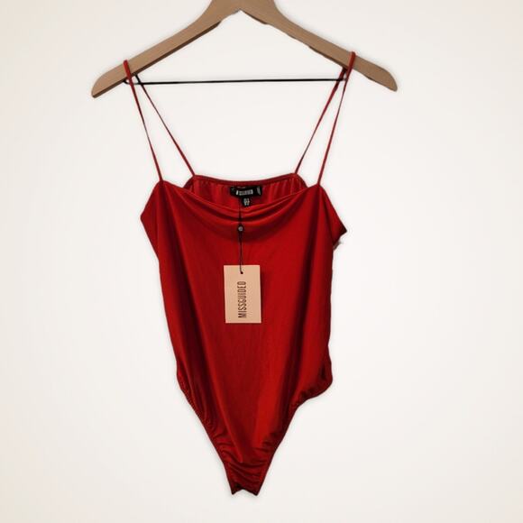 Missguided slinky straight neck red bodysuit - Picture 8 of 11
